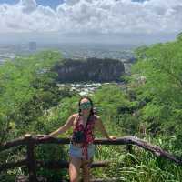 hikes with stunning view and caves to explore