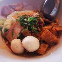 ก๋วยเตี๋ยว​ห้อยขาริมน่าน​ #เมืองสองแคว