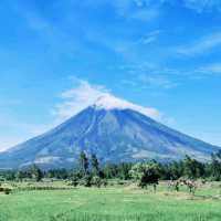 Cagsawa Ruins and Mayon Volcano