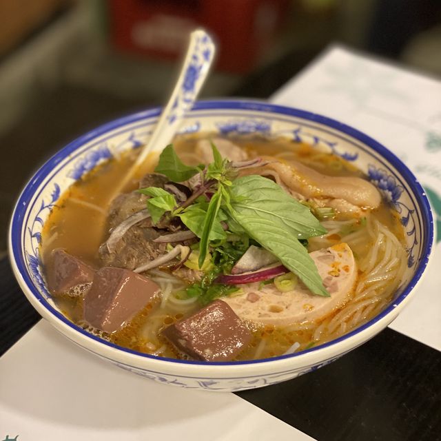 Madame Hanoi (Tsim Sha Tsui) 