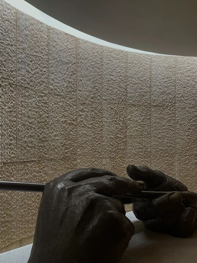 完美利用光線嘅藝術館🌞
