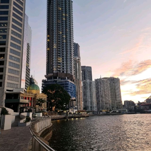 Beautiful Brisbane River With Sunrise