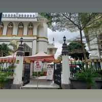 Uniquely Singapore Mosque