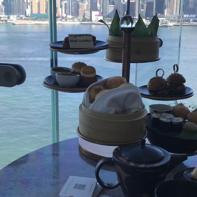 The Commune at K11 Artus: Harbour view fusion afternoon tea