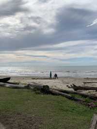 Another beach in Miri to hang out!