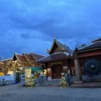 วัดพระธาตุศรีจอมทองวรวิหาร