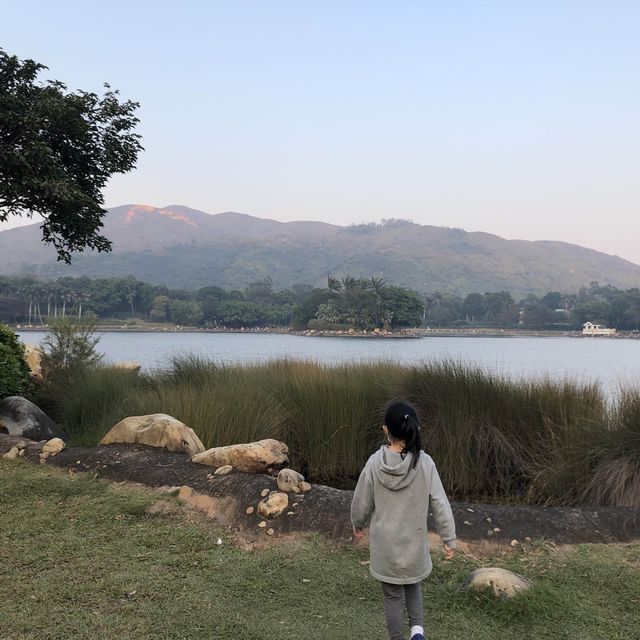 Inspiration Lake - a kid-friendly nature walk
