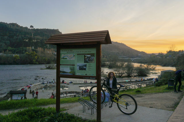 Spanish spa town Ourense, watching the stars while soaking in the outdoor hot springs ♨️