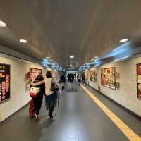 中華街から元町・中華街駅に続く地下通路