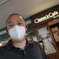 Queen's  Cafe