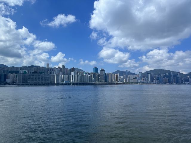 海景一流嘅高級海景房嘅九龍海逸君綽酒店