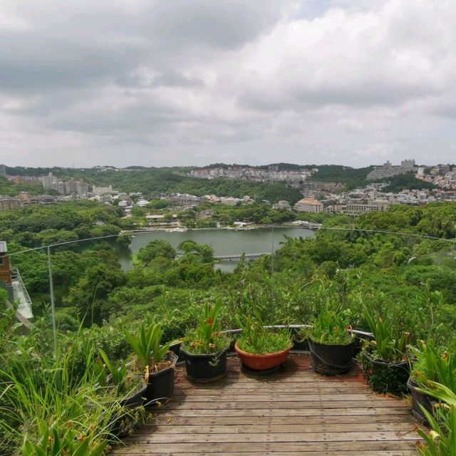 新竹約會勝地～夜景餐廳～青草湖畔景觀餐廳～101高山頂創意料理～