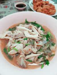 ก๋วยเตี๋ยวไก่ ศิษย์นายหยา กําแพงเพชร