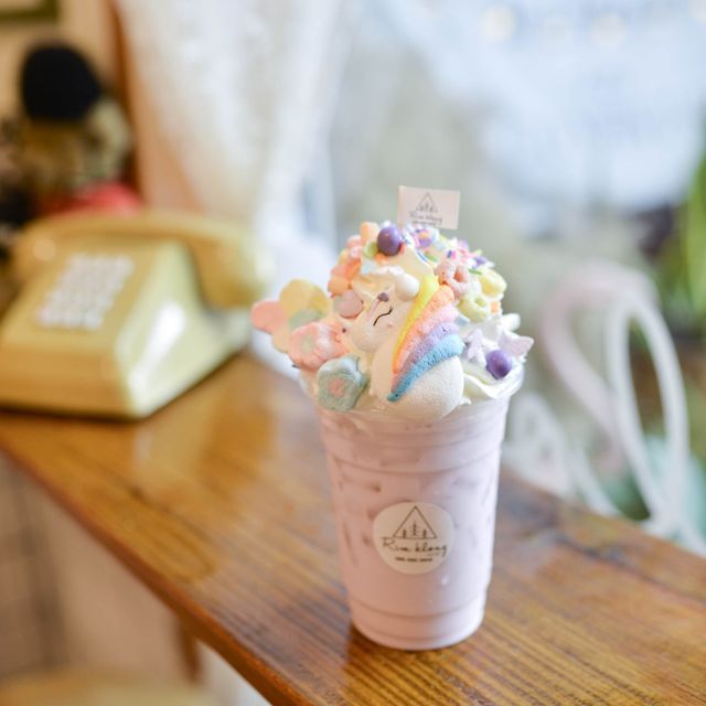 Rim Klong Cafe 🧸