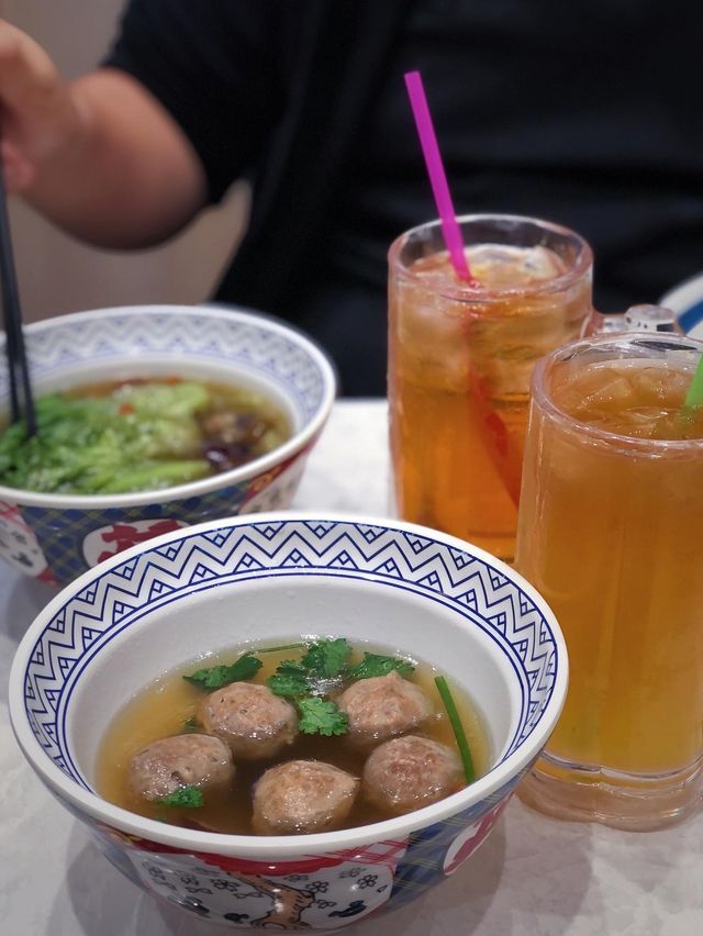 堅尼地城米線店之101台灣養生湯麵