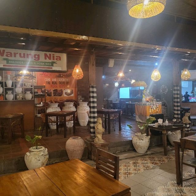 발리 스미냑 와룽 니아 한국인들이 많이 가는