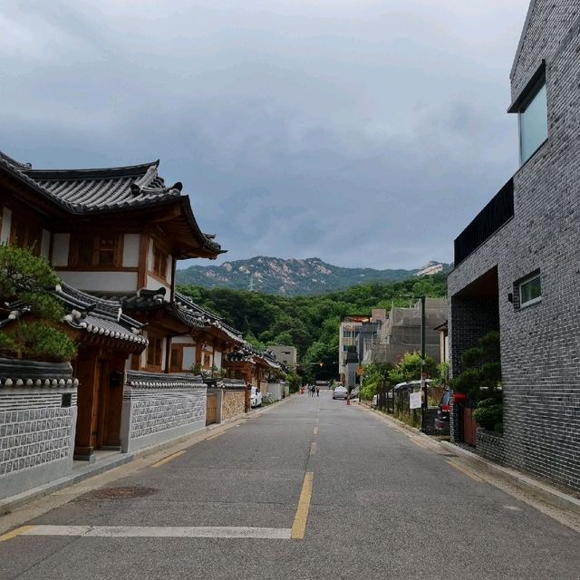 북한산과 한옥마을 조화로움 매력적 '은평한옥마을'