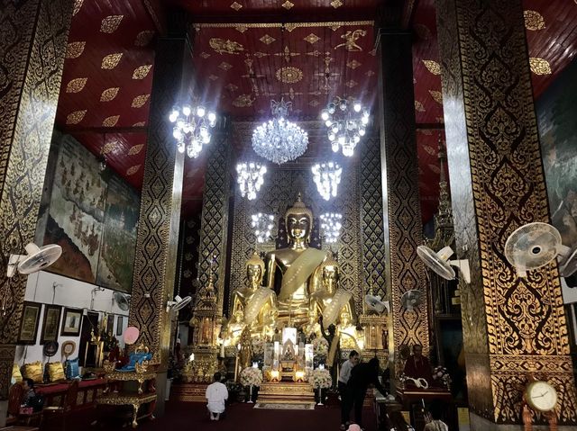 วัดพระธาตุหริภุญชัย
