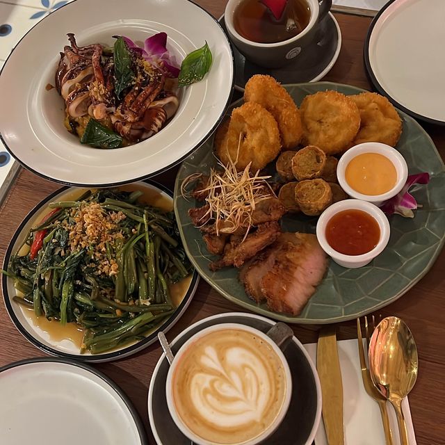 mix and match 西泰混血兒😅😅😅泰國餐廳🇹🇭
