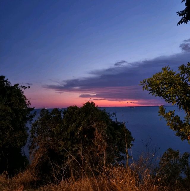 Hiking In The City Of Darwin