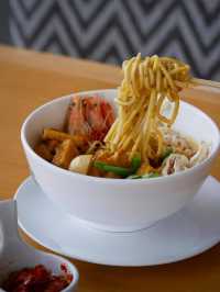 คาเฟ่แอนค์บิสโตรสไตล์ปีนัง ย่านเมืองเก่าภูเก็ต
