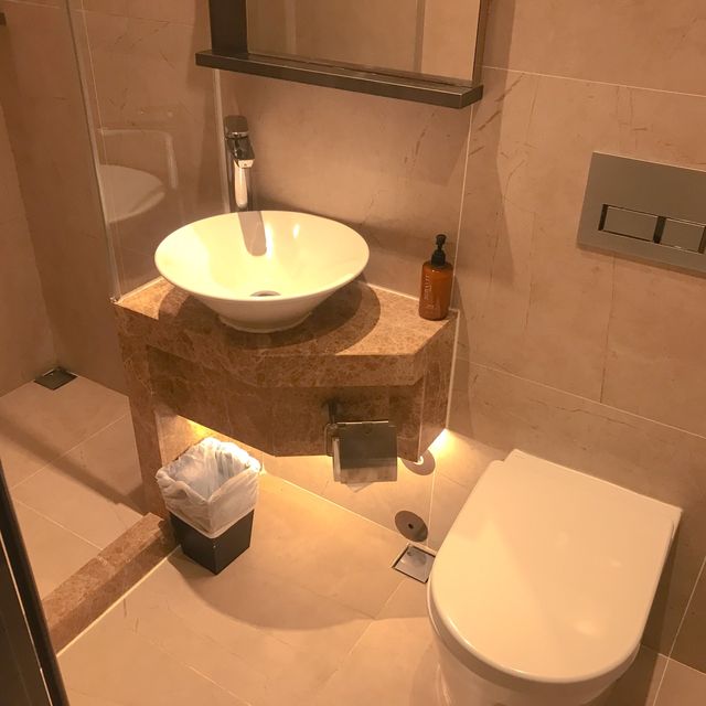 尖沙咀平價三星酒店🏨鄰近大型商場酒吧😋