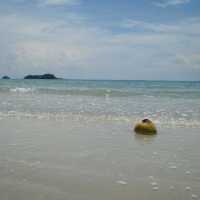 หาดคลองพร้าว