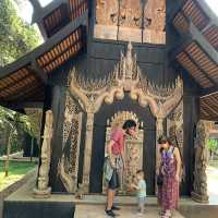 พิพิธภัณฑ์บ้านดำ เชียงราย