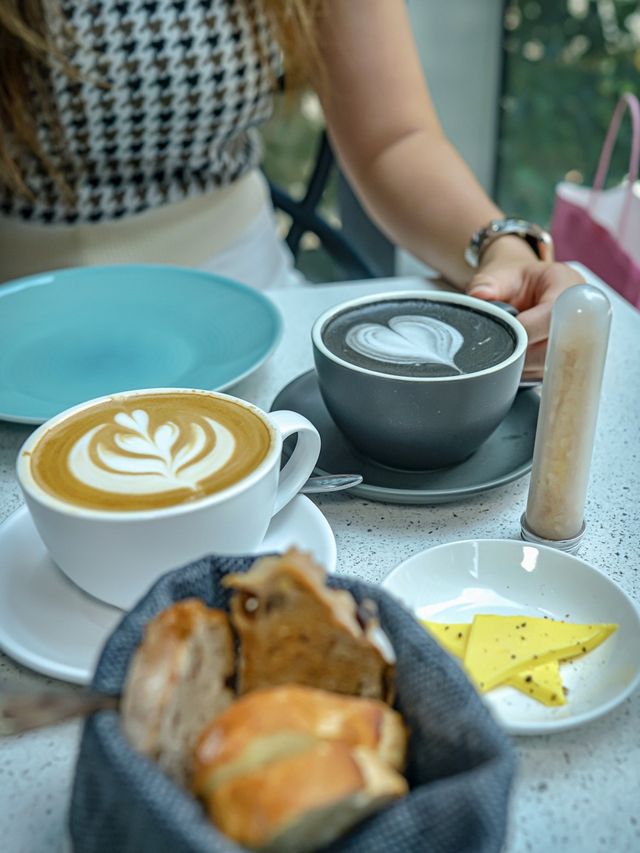 藝術融入菜式中，餐廳成為打卡風