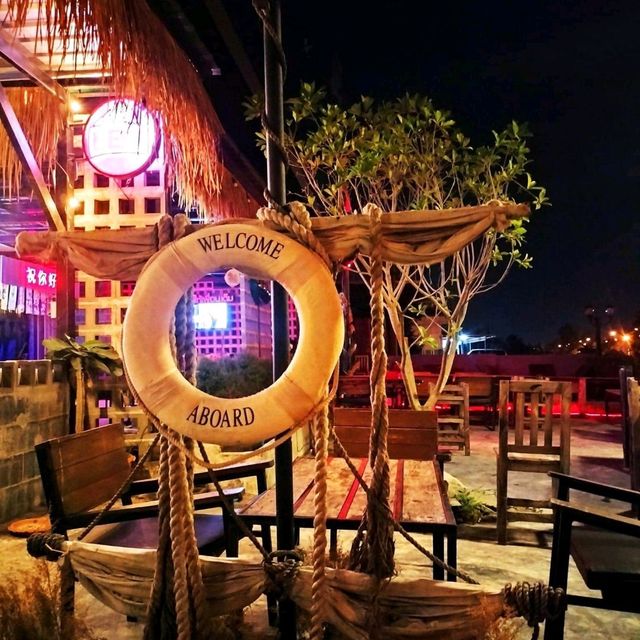 โจรสลัด​  คาเฟ่​ @สิงห์บุรี​ ที่เชคอินที่อยากแนะนำ
