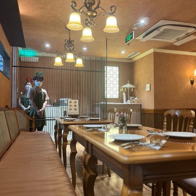 懷舊西餐廳@胡志明市