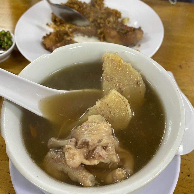 HEUN KEE Claypot Chicken Rice