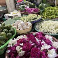 Support local ~ must visit Pasar
