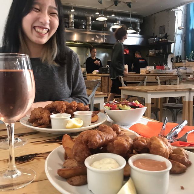 best Fish & chips in town 🐟🍴🇭🇺