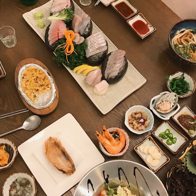 어마하게 많은 스끼다시가 나오는 강릉 "경포동해횟집"