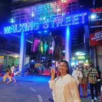 Walking Street พัทยา ค่ำคืนที่ไม่เคยหลับไหล