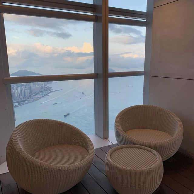 高空下～麗思卡爾頓酒店