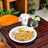 KLUWIH CAFE SEMARANG