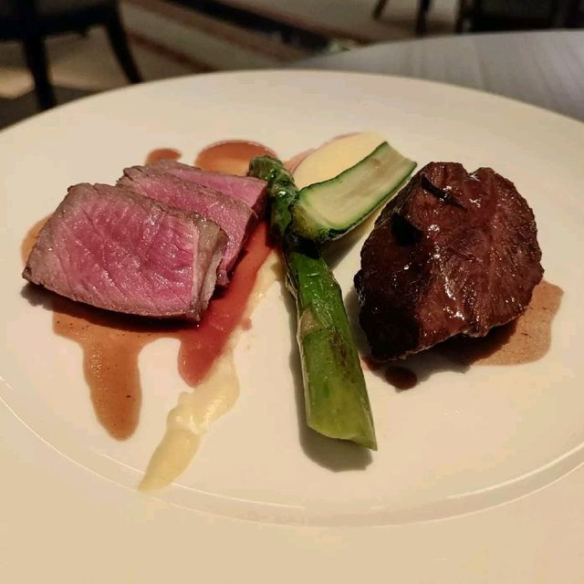 享受嘅Staycation Dinner
