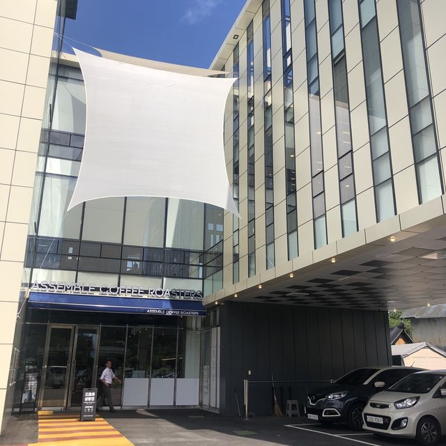 [밀양 삼랑진] 팡도르가 맛있는 뷰 좋은 카페 ‘어셈블 로스터스’