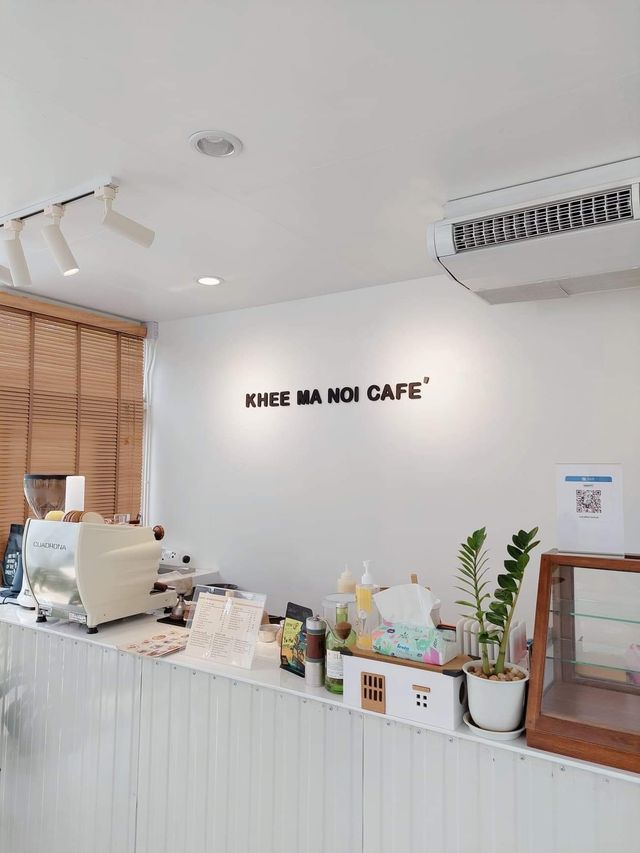 📌 KHEE MA NOI CAFE’. ขี้หมาน้อยคาเฟ่🌳☕️