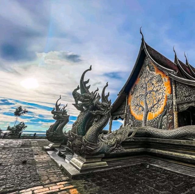 วัดสวย เรืองแสง จ.อุบลราชธานี
