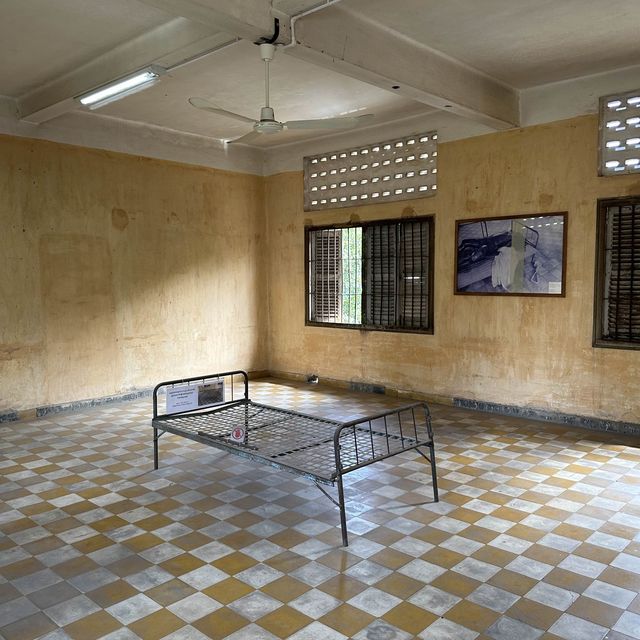 Cambodia History - Tuol Sleng Genocide Museum