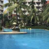 Vacay at Holiday Inn Resort 