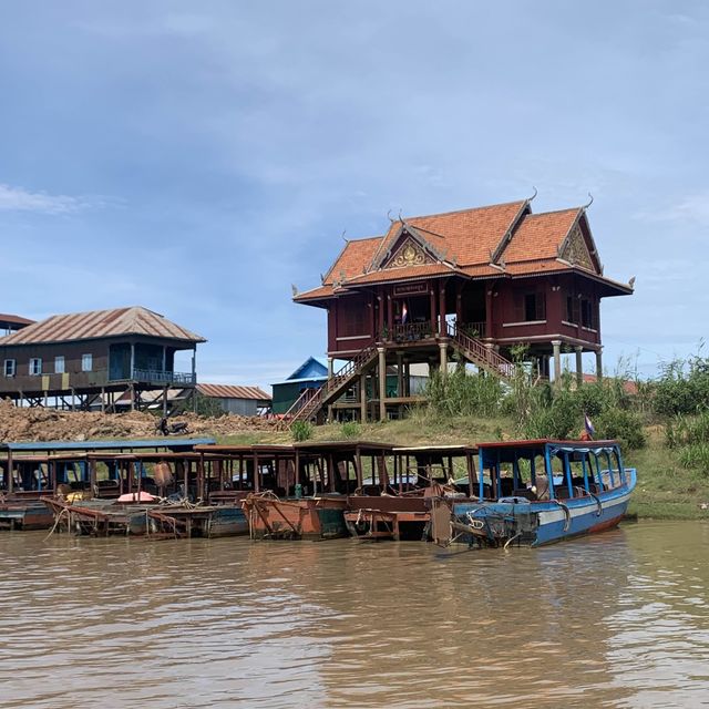 Remarkable Kompong Phluk Floating Village 