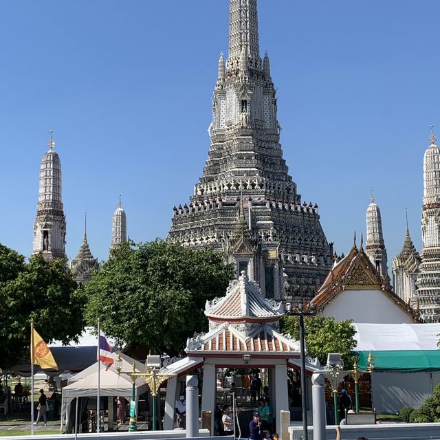 Bangkok river cruise to beautiful temples