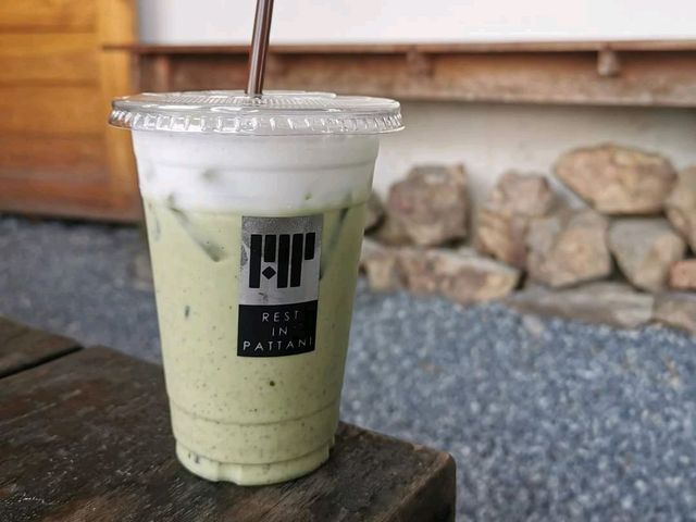 R.I.P Cafe' จิบกาแฟ แลงานศิลป์ในปัตตานี