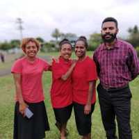 ROAD SIDE LEADS TO University of Goroka