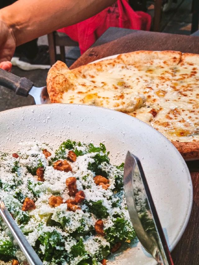 [호치민] 드디어 가봤다! 줄 서서 먹는 피자집, 4p's Pizza 🍕