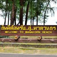 ไปเดินเล่นหาดวนกร หาดกว้างที่สุดในจ.ประจวบฯ